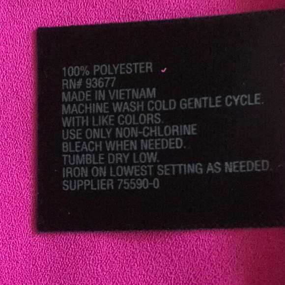 New Worthington Ruffled Fuchsia Flutter Sleeve Blouse - Picture 4 of 5